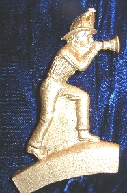 bigfireman.JPG (68713 bytes)